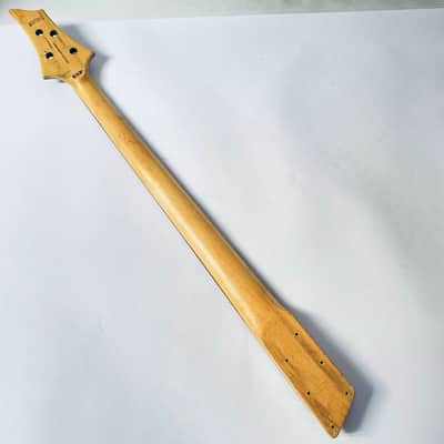 ESP LT B10 4 String Bass Maple Neck, Rosewood 24 Frets Fingerboard image 9