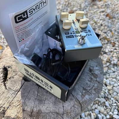 Source Audio C4 Synth mid 2000s - Metal blue face image 8