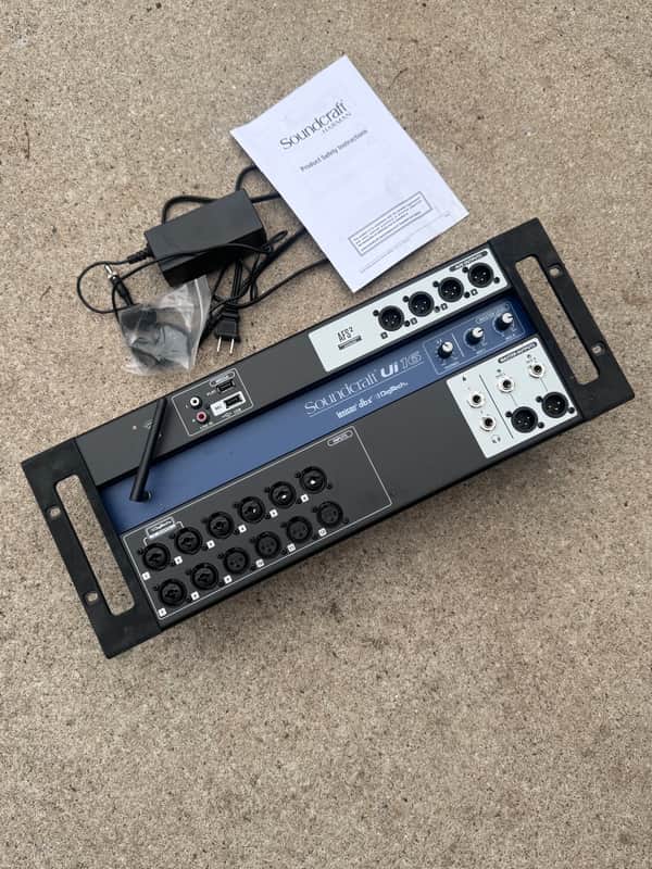 Soundcraft Ui-16 Rackmount 16-Channel Digital Mixer with WiFi Router 2010s - Blue/Silver image 1