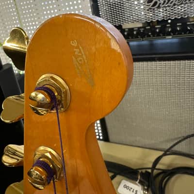 Fender American Deluxe Zone Bass 2001 - 2006 - Amber image 7