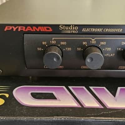 Pyramid SEA3000 3 Way Electronic Crossover, Adjustable Rack Mount, Flexible, Built 2000s - Black image 7