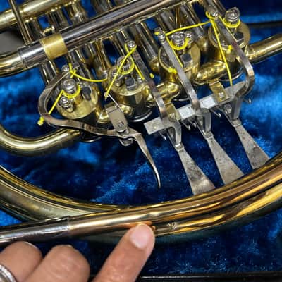 Yamaha YHR-321 Marching French Horn w Case image 9