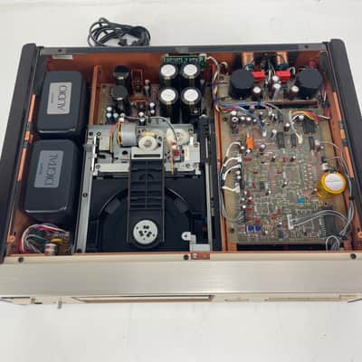 Sony - CDP-X77ES - Semi-Pro CD Player - Inc. Original Remote - Champagne image 13