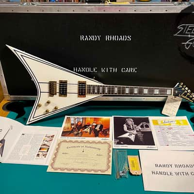 Jackson Custom Shop Masterbuilt Randy Rhoads Concorde Relic Tribute 2010 - 60 Made Worldwide image 2