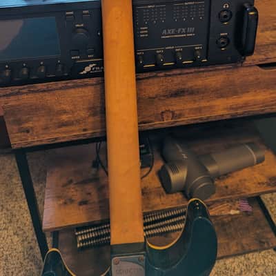 Schecter Omen Extreme-6 2010 - Present - Ocean Blue Burst image 3