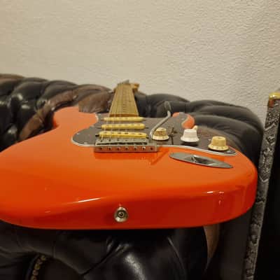 Fender Squier Hank Marvin Signature Stratocaster MIJ Japan 1991-1992 Fiesta Red Journeyman Relic image 10