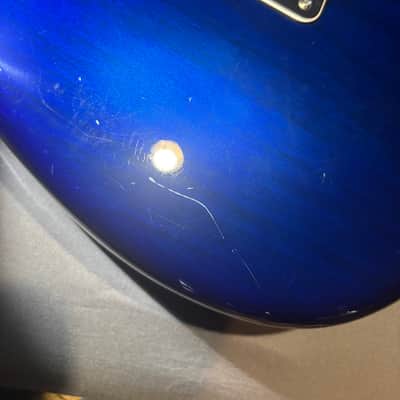 Fender Player Plus Top HSS Stratocaster 2020 - Blue Burst image 6