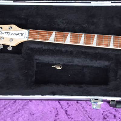 Rickenbacker 620 Mapleglo made in USA * pure vintage tone & look & feel*play those legendary & authentic Ricky sounds* Comes with a gig bag ! *Beyers Best Offers for many brand new Rickenbacker models image 10