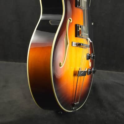 Eastman AR372CE-SB Kent Armstrong HPAG-1 Pickups Archtop Sunburst Truetone Gloss image 5