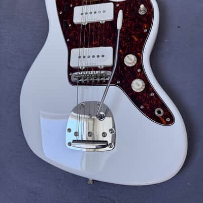Squier Vintage Modified Jazzmaster 2012 Olympic White image 3