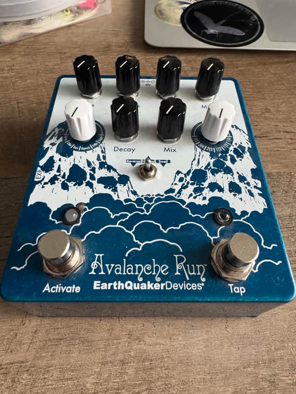 EarthQuaker Devices Avalanche Run