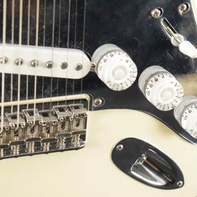 Fender Nile Rodgers Hitmaker Stratocaster Olympic White Maple Fingerboard image 3