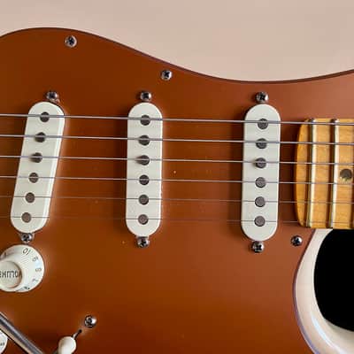 2008 Fender deluxe Stratocaster V neck - Honey Blonde image 2