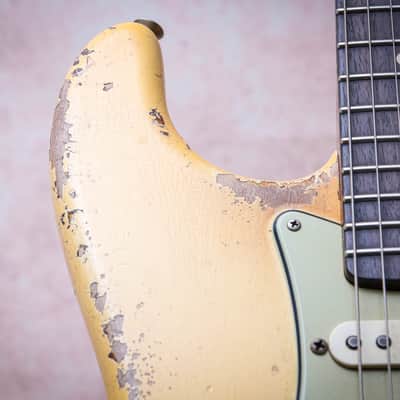 FENDER USA Masterbuilt '61 Reissue Stratocaster Heavy Relic *Vincent Van Trigt " Vintage White + Rosewood" (2024) image 9