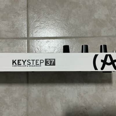 Arturia KeyStep 37 MIDI Controller & Sequencer – Like New w/ Decksaver & Box image 9