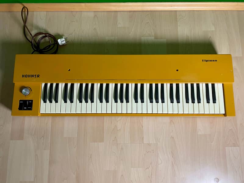 Hohner Elpiano 1968 (?) Yellow image 1