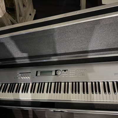 Korg Triton 2010 - USA image 2