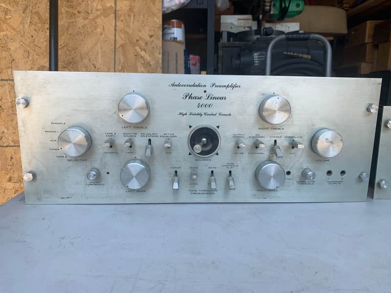 Phase Linear 4000 Autocorrelation Preamplifier 1976–1978 - Silver