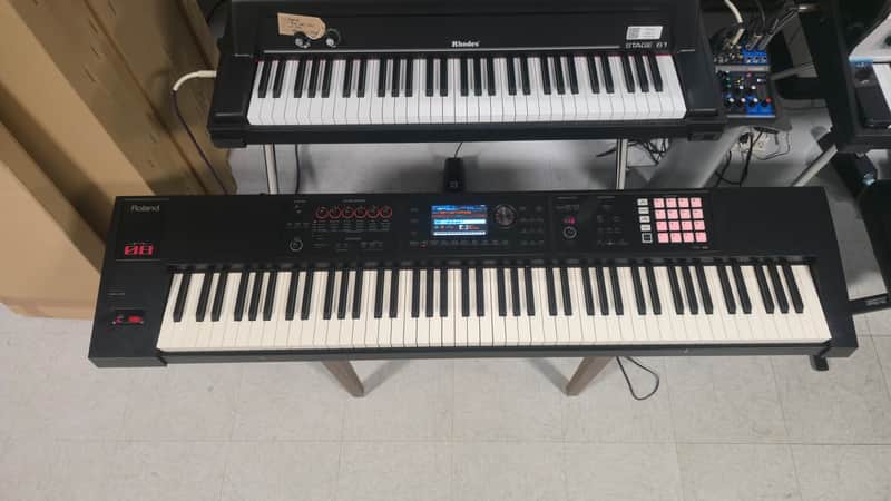 Roland FA-08 88 Key Workstation (Used) Bild 1