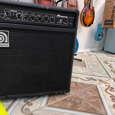 Ampeg BA-110v2 40-Watt 1x10" Bass Combo 2014 - Present - Black image 3