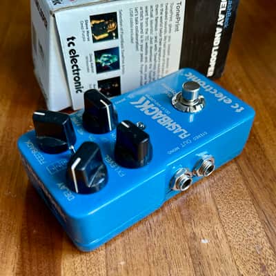 TC Electronic Flashback Delay & Looper 2014 - 2017 - Blue image 3