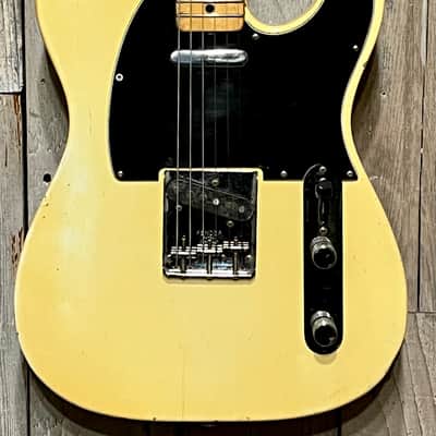 Excellent 1976 Fender Telecaster, White  Black Pick Guard Maple Fretboard  OHSC,  Sweet Vintage Tele ! image 4
