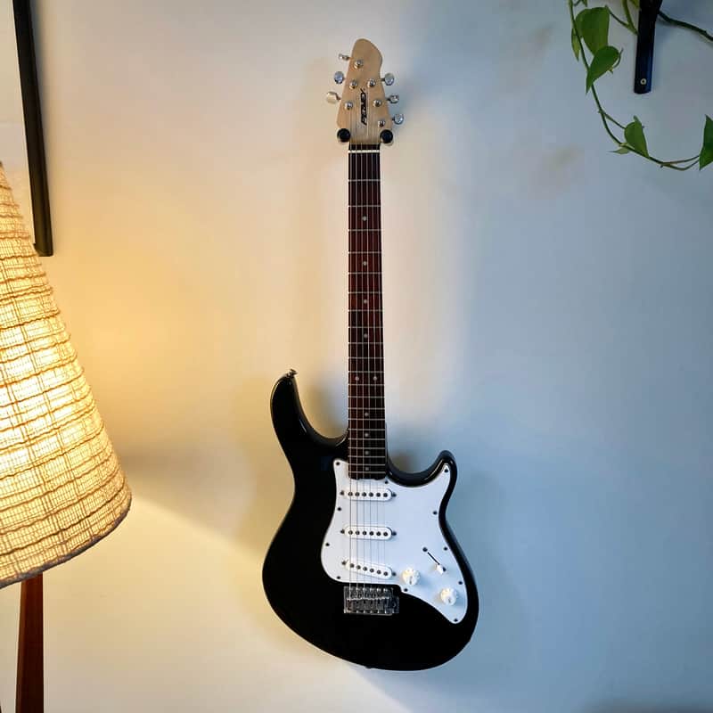 Peavey - Raptor Plus SSS - with Cable + Tuner - Solid Body Electric Guitar - Beginners Bundle - Black image 1