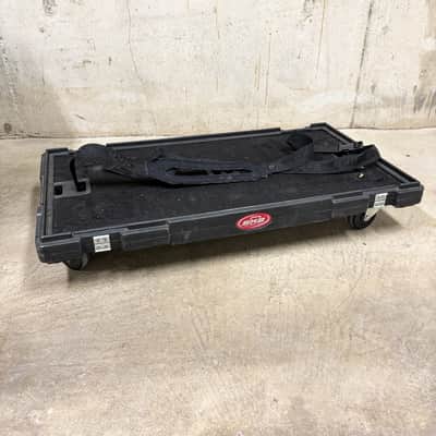 SKB 1SKB-710 Amp Utility Vehicle - 2x12 Combo Road Case image 3