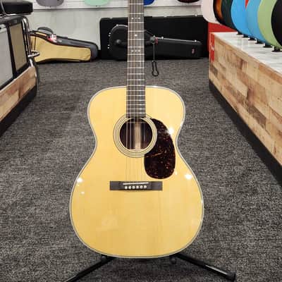 Martin Custom Shop 000-C24 Firehouse Guitars Exclusive Grand Auditorium Acoustic Guitar, Solid Spruce Top, Aged Tone Natural image 2