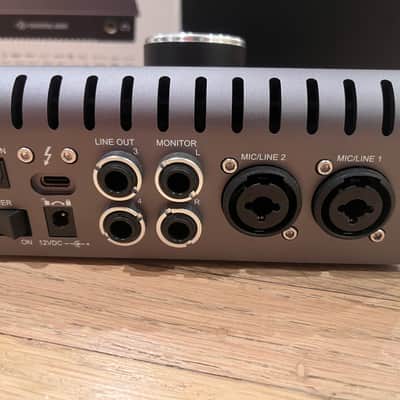 Universal Audio Apollo Twin X QUAD Heritage Edition Thunderbolt 3 Audio Interface 2020 - Present - Gray image 7