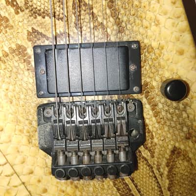 ROSCOE Real Python Skin RR V 1984 Custom Guitar image 4