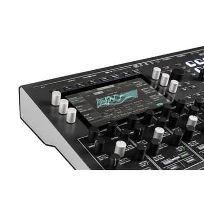 Iridium 16-Voice Digital Synthesizer image 3