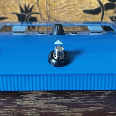 TC Helicon VoiceLive Play 2012 - Present - Blue image 4