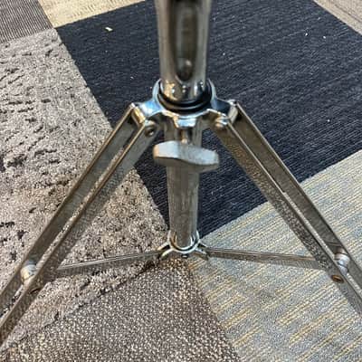 Premier Double Tom Mount with Stand APK XPK image 16