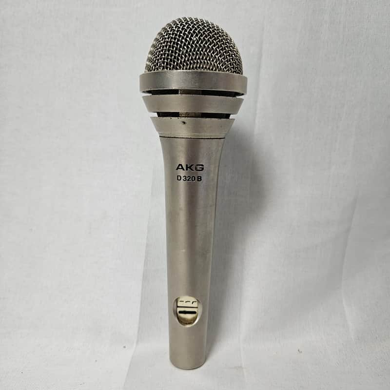 AKG D 320 B