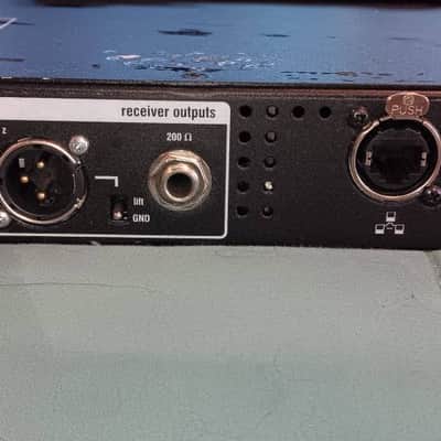 Shure UR4S+ with Beta87C Handheld U.S. Legal Frequency and works great! image 9