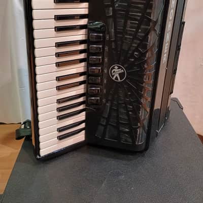 Hohner Bravo III 80 Accordion 2010s - Black image 2