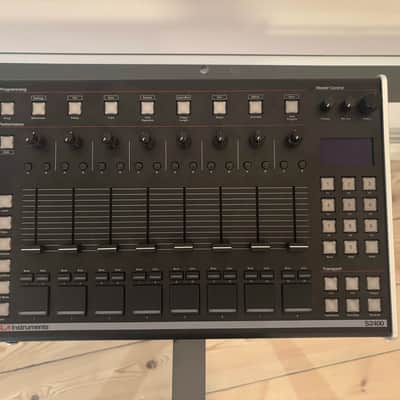 Isla Instruments S2400 - Modern SP1200 Drum Machnine / Sampler / Sequencer image 1