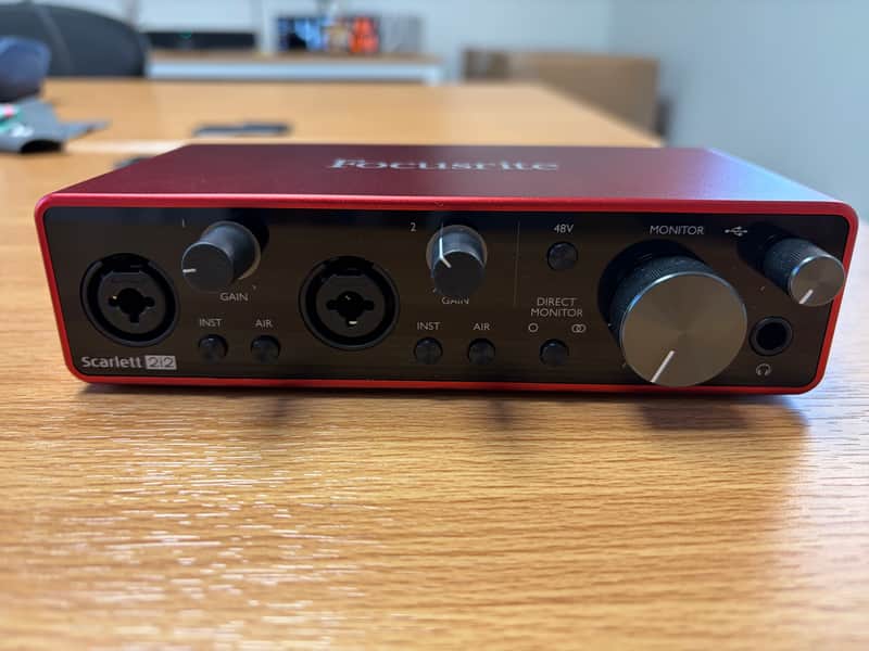One Owner Focusrite Scarlett 2i2 3rd Gen USB Audio Interface 2019 - Present - Red / Black image 1