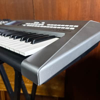 Yamaha MM6 Music Synthesizer Workstation w/ box power supply image 7