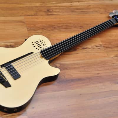 Godin A5 Ultra  Fretless A/E Natural image 3