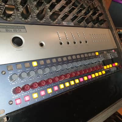 AMS Neve 8816 16-Channel Summing Mixer 2010 - Blue Bild 10