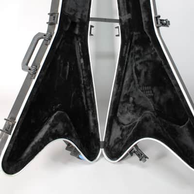 SKB Flying V Molded Case image 3