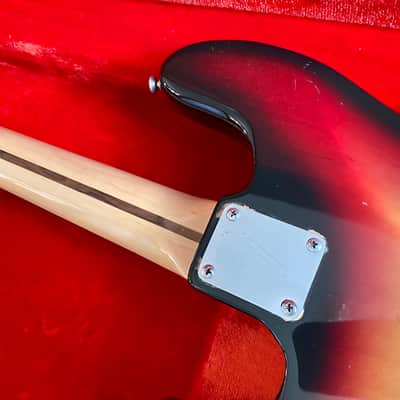 Fender jazz bass 1972 - 3 tone sunburst image 8