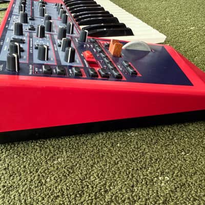Nord Lead 49-Key 4-Voice Polyphonic Synthesizer 1995 - 1997 - Red image 5