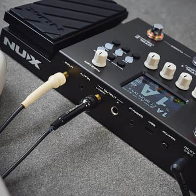 NuX MG-400 Modeling Guitar & Bass Processor Black image 4