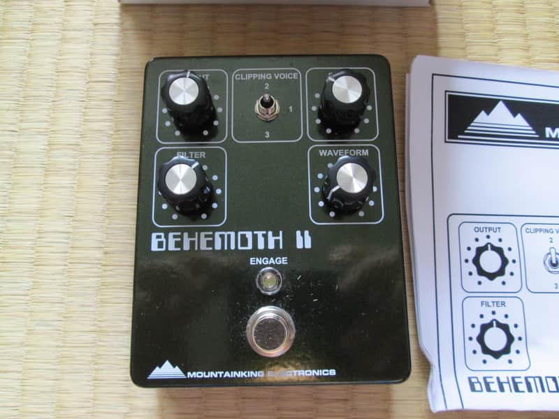 Mountainking Electronics Behemoth II bass preamp overdrive 2016 Green/Black image 1