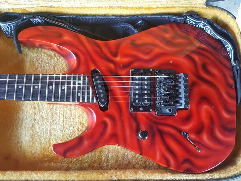Hamer Californian Elite Custom Shop Left Hand 1989 graphic wrinkled red satin image 1
