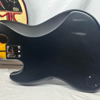 Fender Modern Player Jazz Bass V 5-String Electric Bass image 11