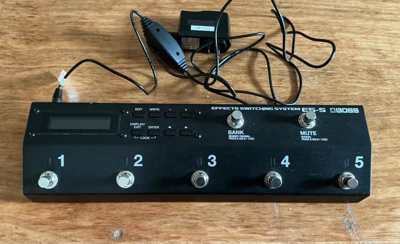 Boss ES-5 Effects Switching System